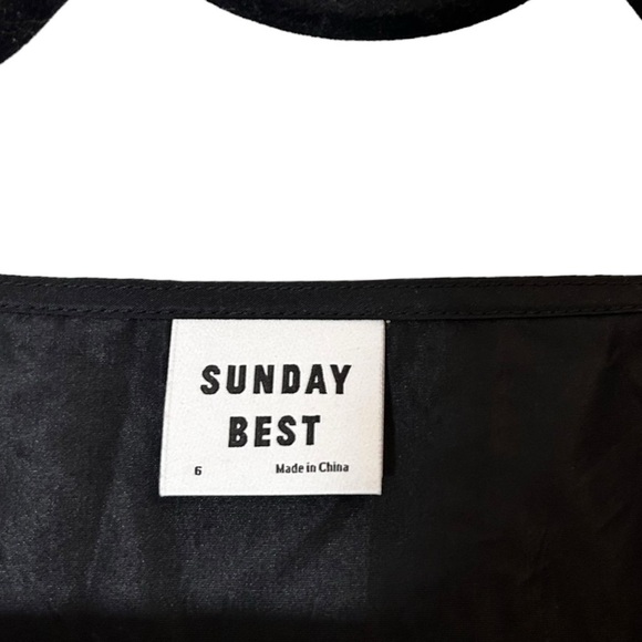 Aritzia Sunday Best Petal Blouse - Picture 13 of 16